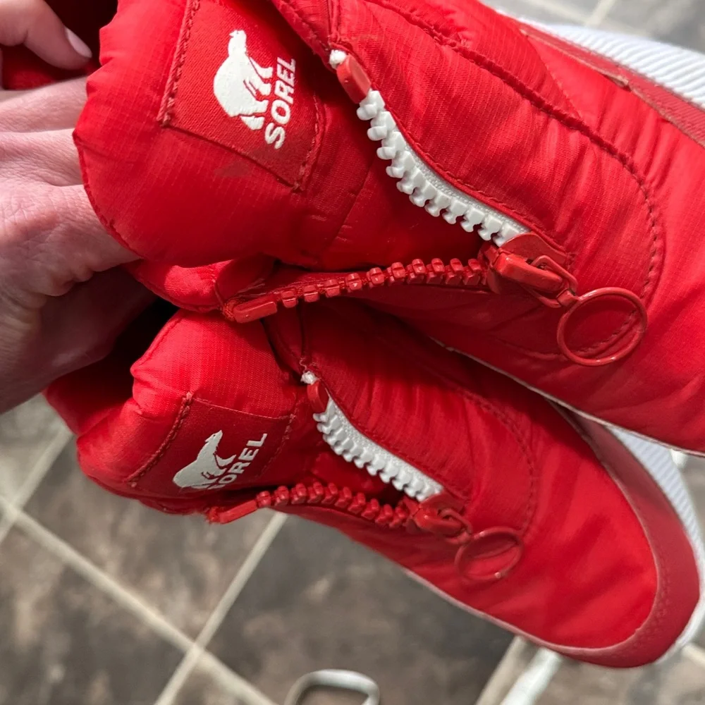 Sorel Red Quilted Ankle Winter Rain Boots